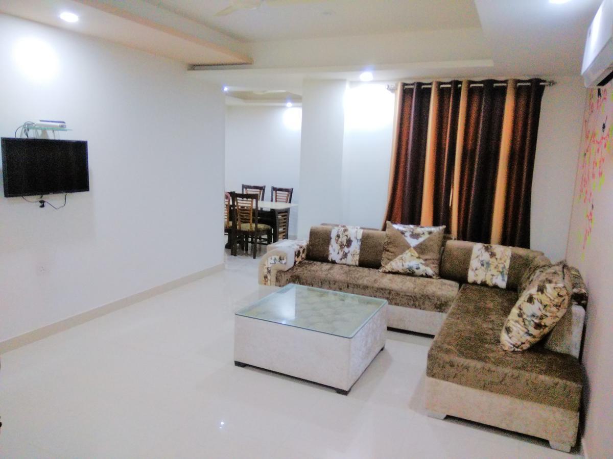 Braj Villas Vrindāvan Exteriör bild