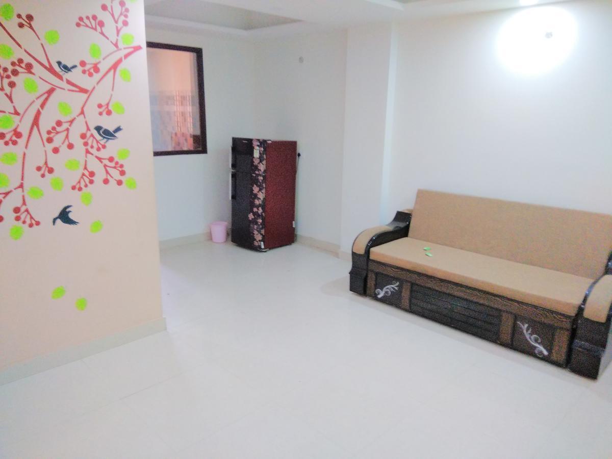 Braj Villas Vrindāvan Exteriör bild