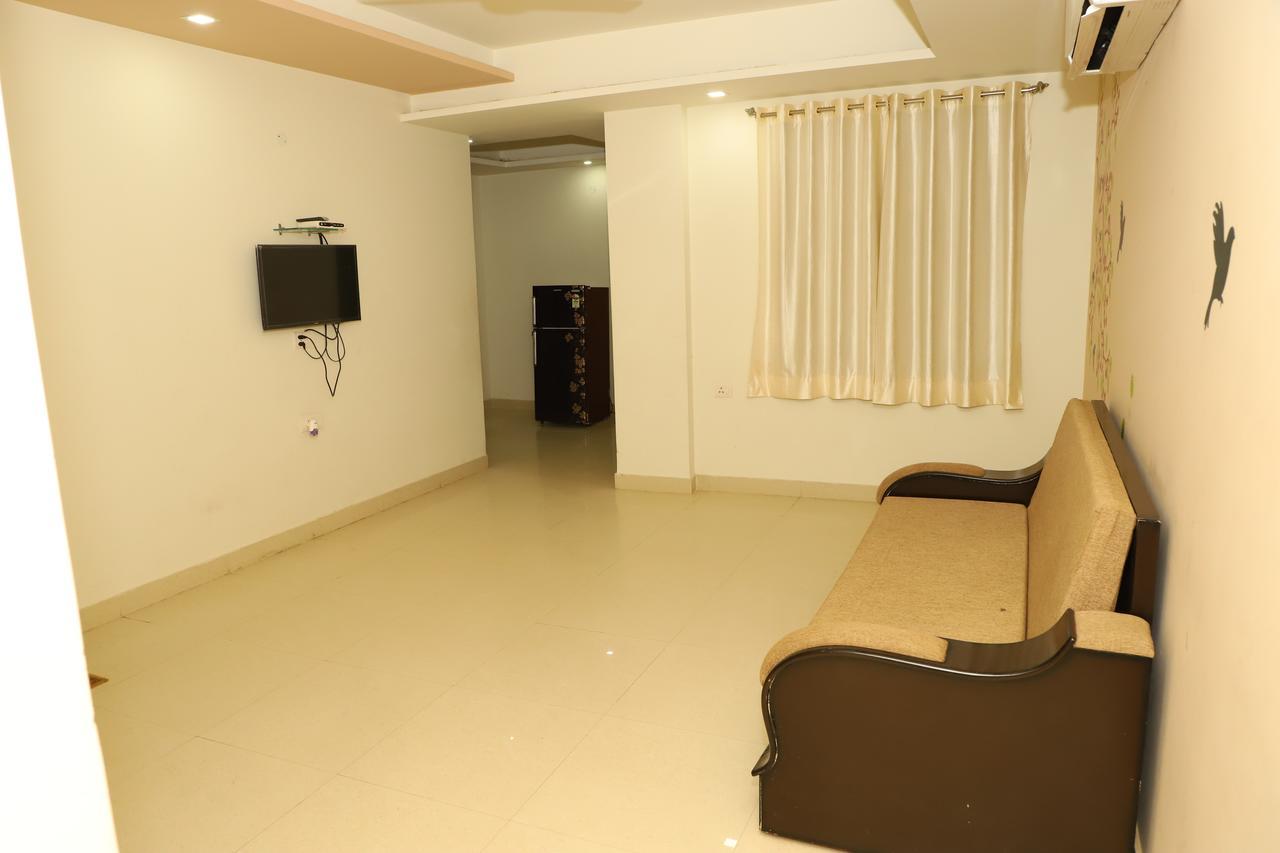 Braj Villas Vrindāvan Exteriör bild
