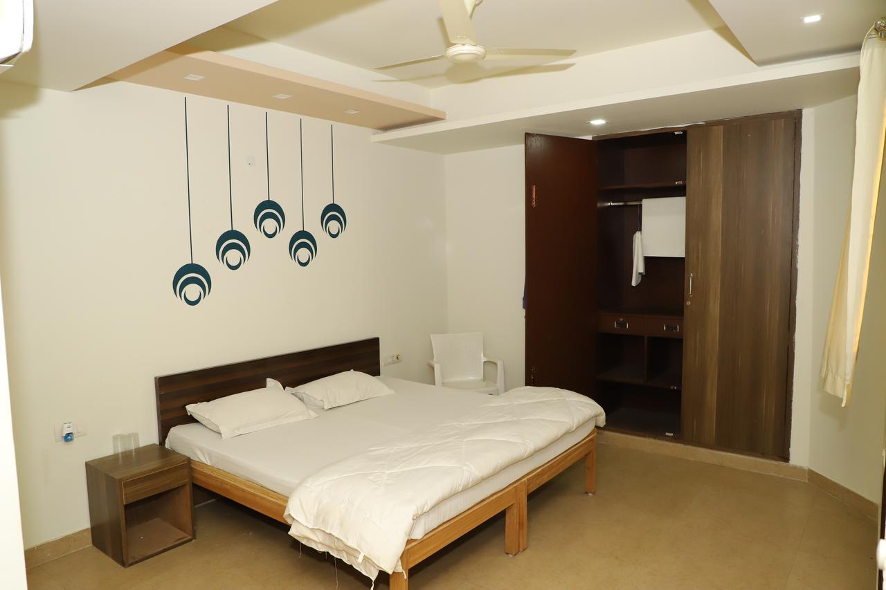 Braj Villas Vrindāvan Exteriör bild