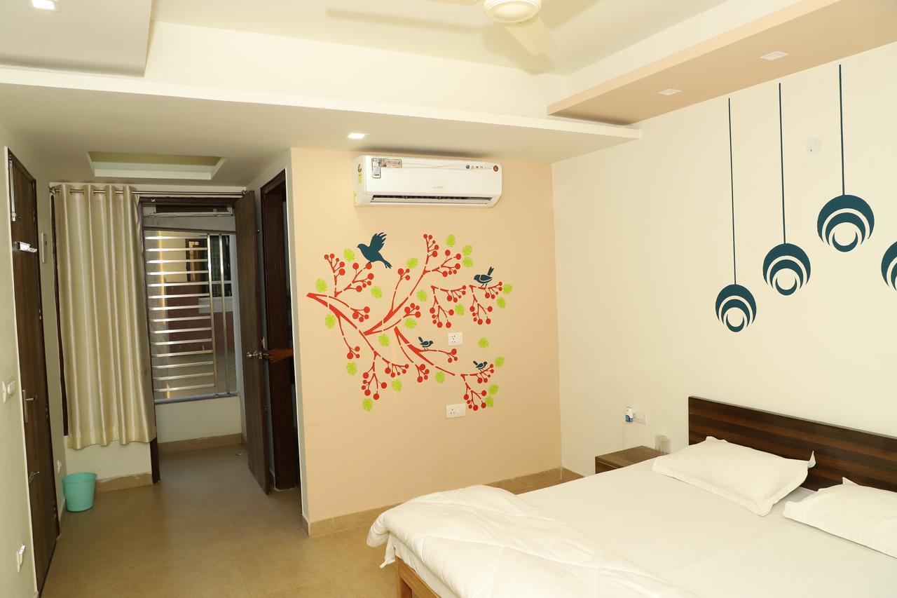 Braj Villas Vrindāvan Exteriör bild